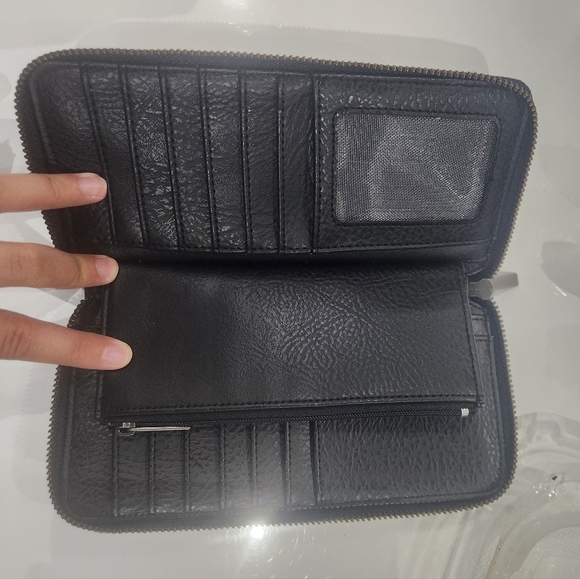 Matt & Nat Wallet - Picture 3 of 3